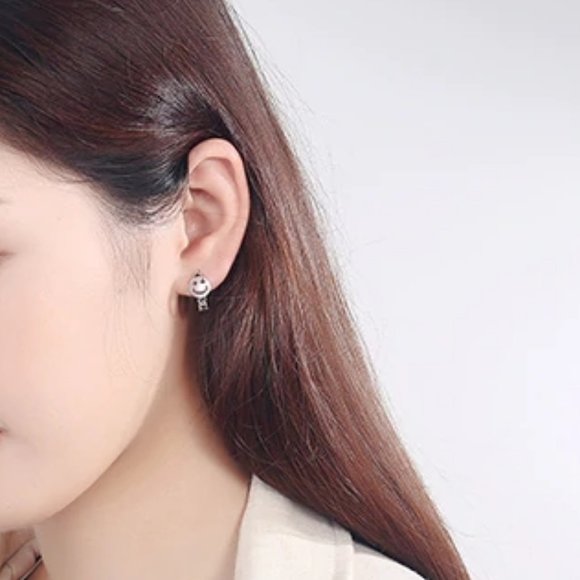 NEW 925 Sterling Silver Smiley Face Hoop Earrings - Picture 8 of 10